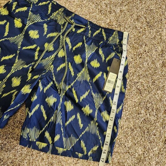 Marc Jacobs Men’s Green Oasis Swim Short NWT - Picture 7 of 9